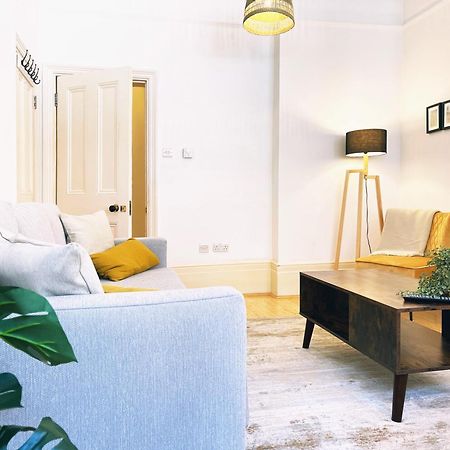 Jeremy'S Place London Bagian luar foto