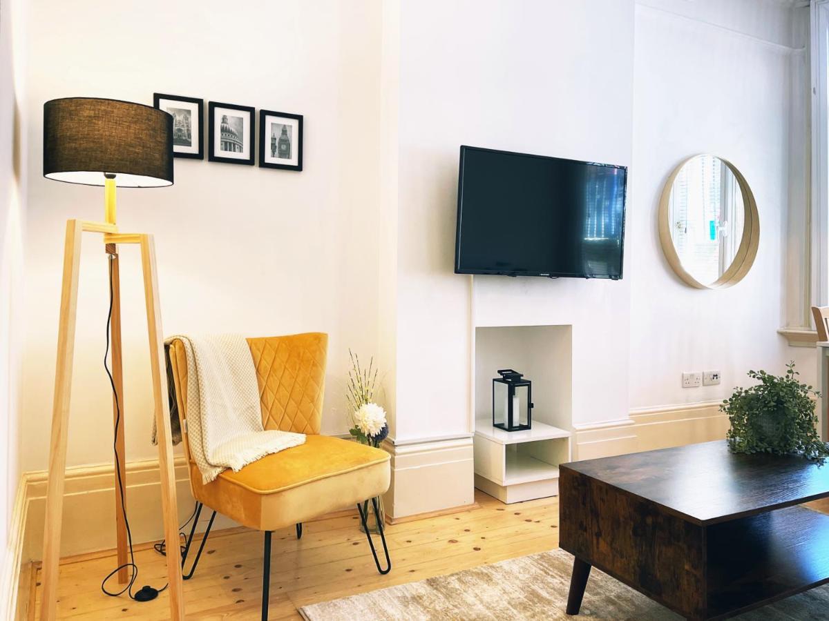 Jeremy'S Place London Bagian luar foto