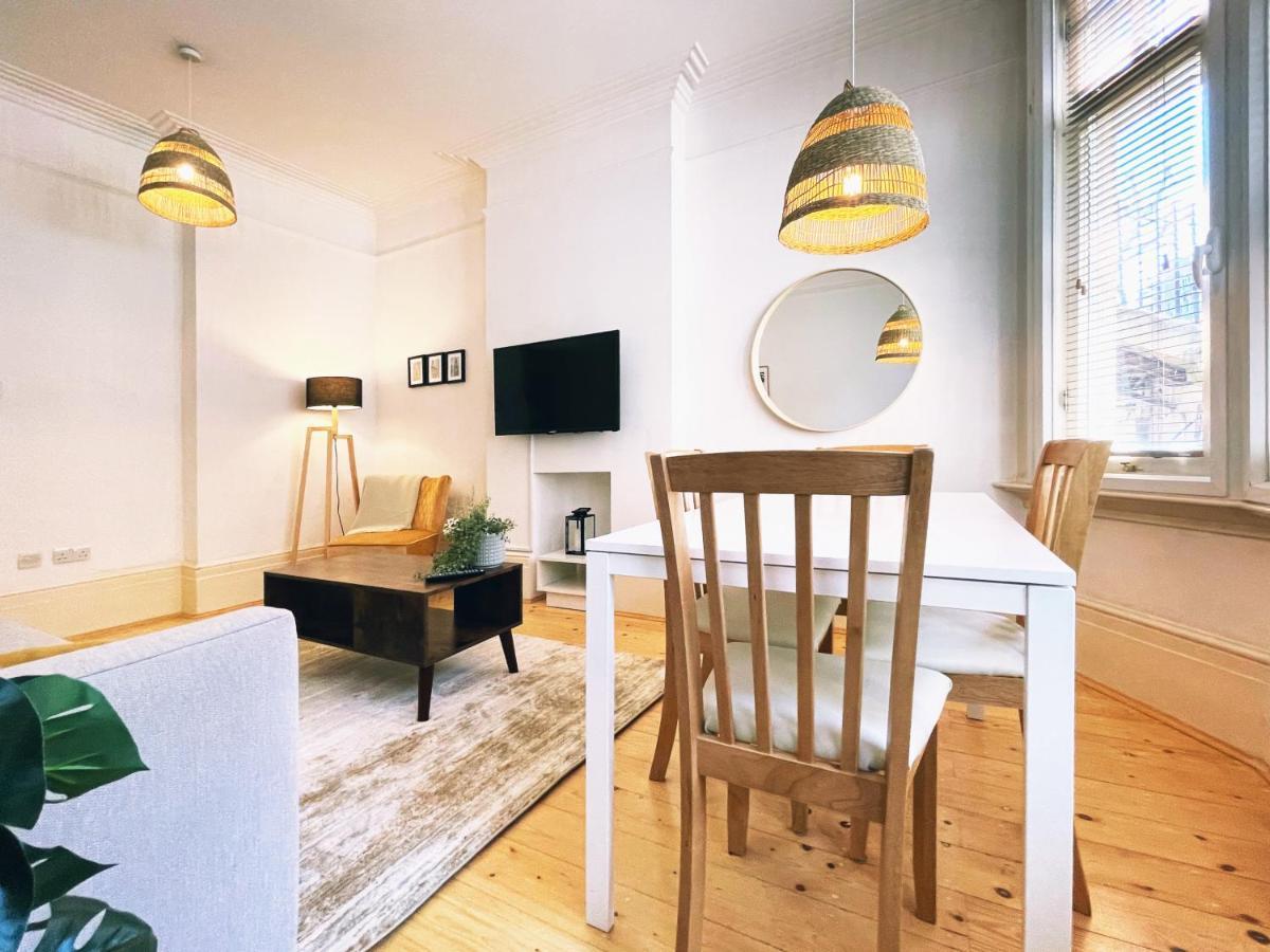 Jeremy'S Place London Bagian luar foto