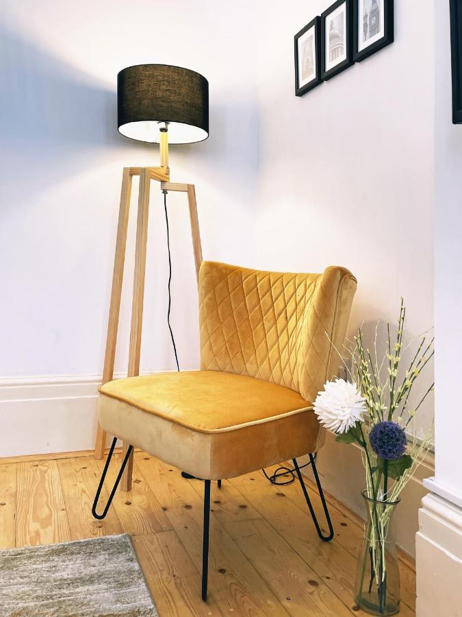 Jeremy'S Place London Bagian luar foto