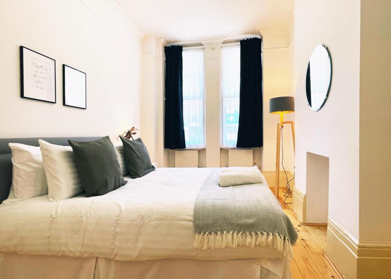 Jeremy'S Place London Bagian luar foto