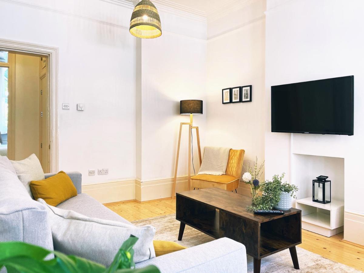 Jeremy'S Place London Bagian luar foto