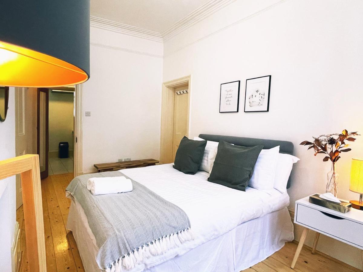 Jeremy'S Place London Bagian luar foto