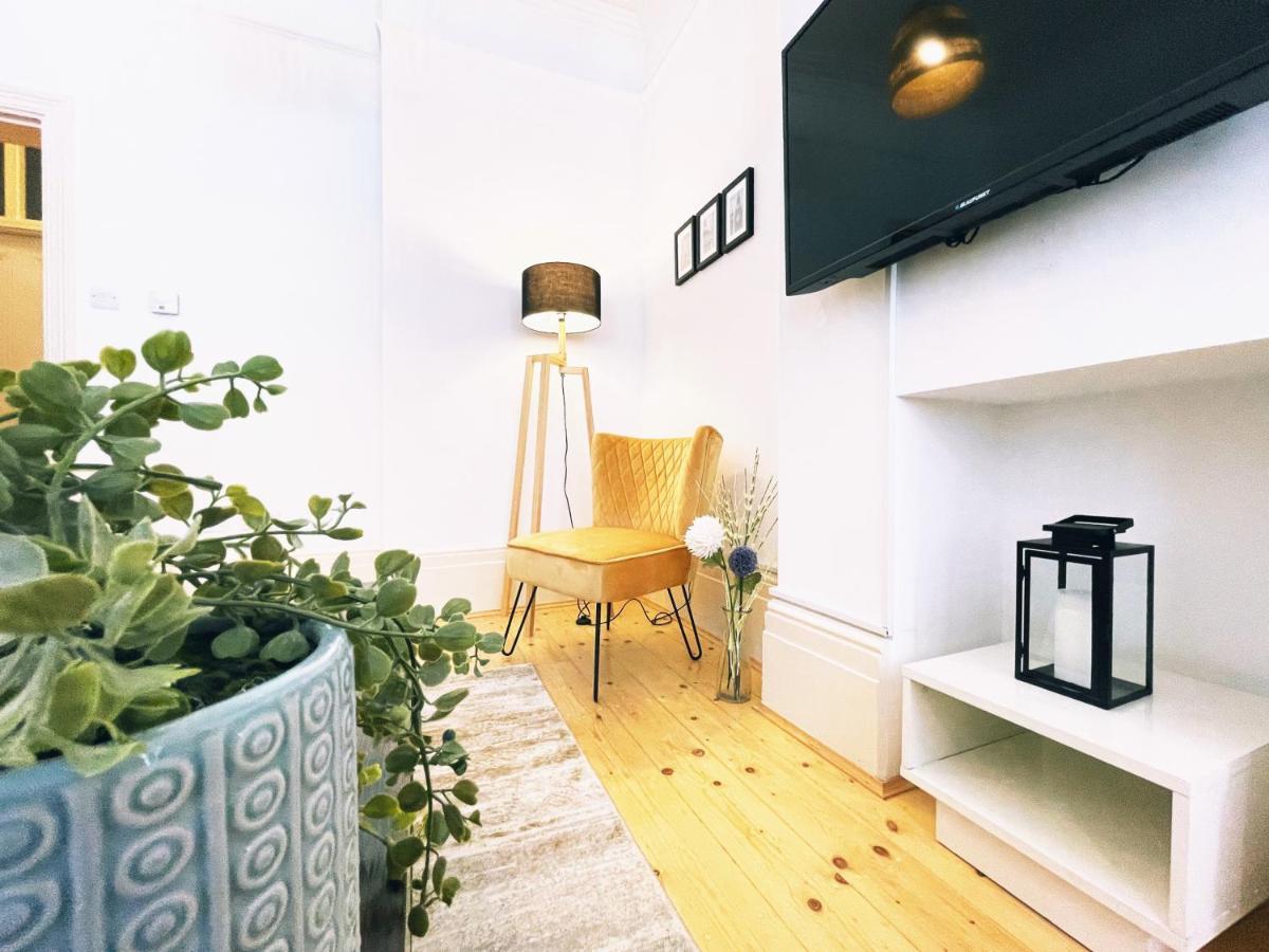 Jeremy'S Place London Bagian luar foto